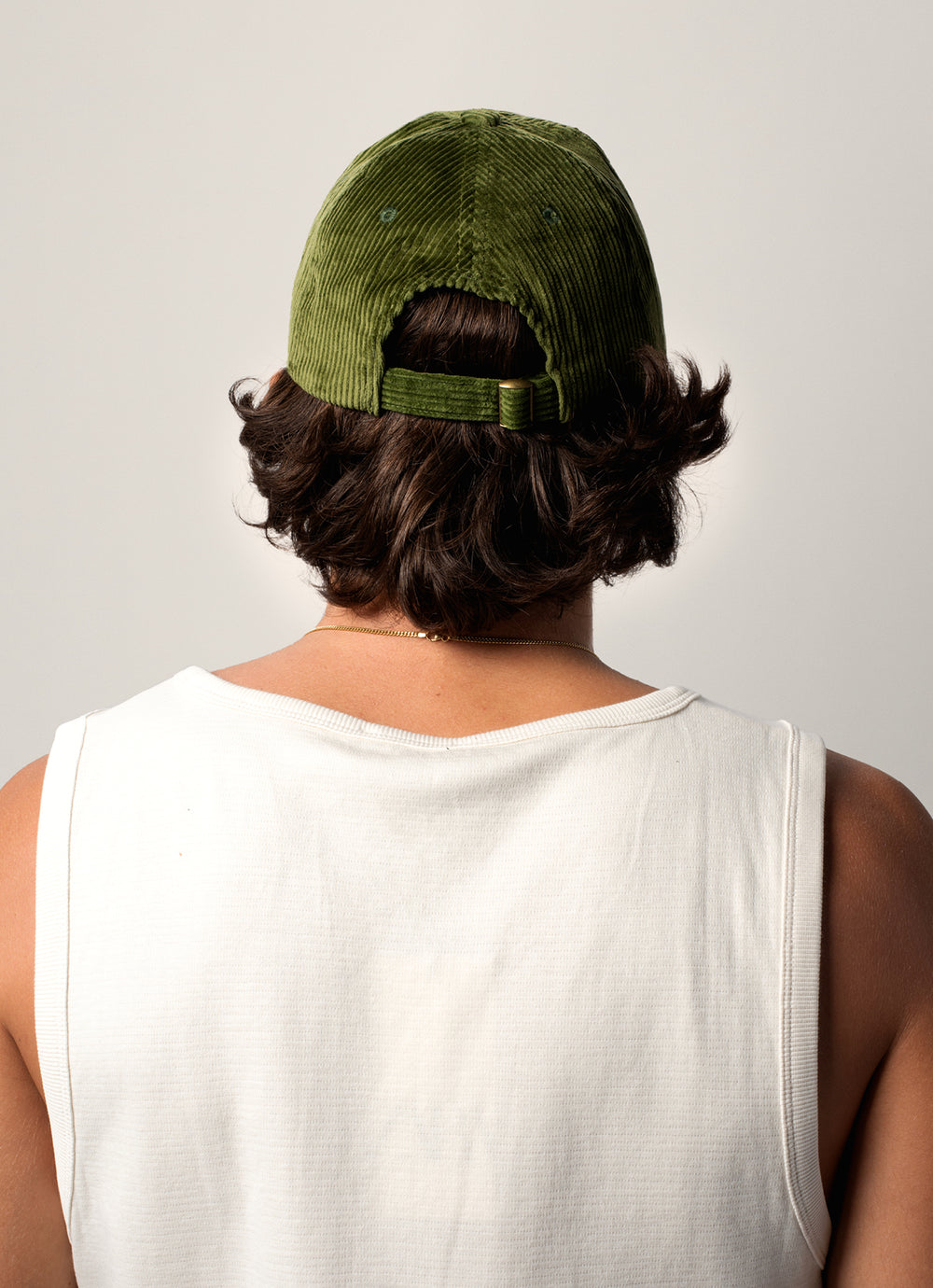 CASQUETTE CÔTELÉ VERT OLIVE