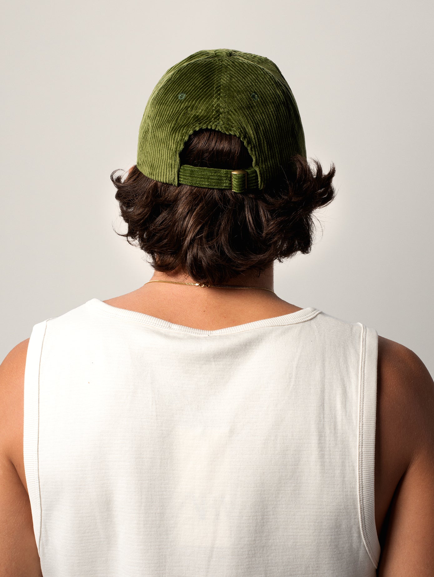 CASQUETTE CÔTELÉ VERT OLIVE