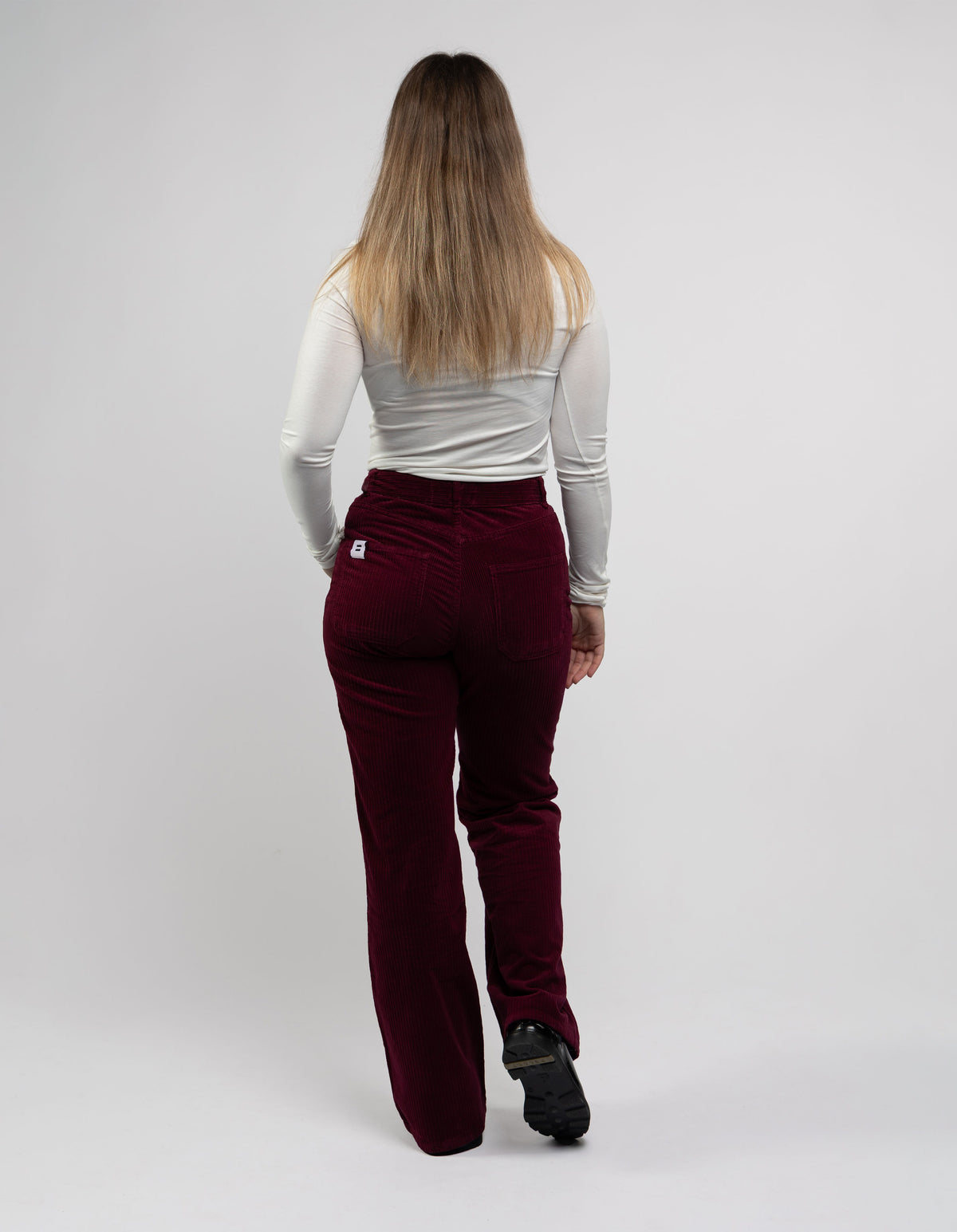 PANTALON FLARE PRUNE