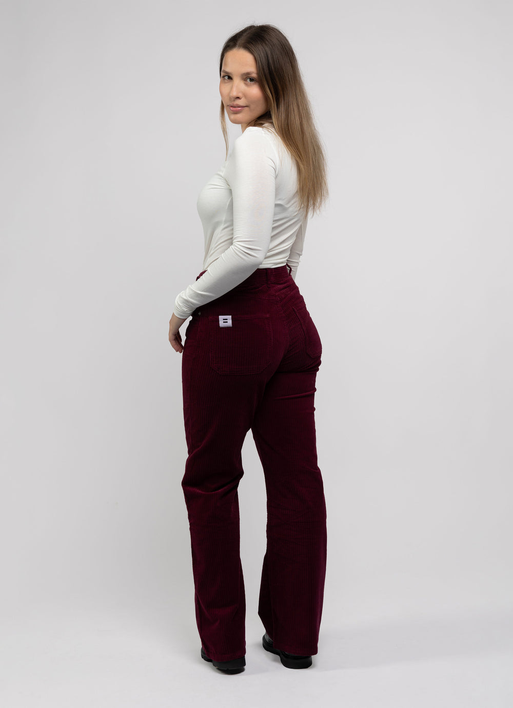 PANTALON FLARE PRUNE