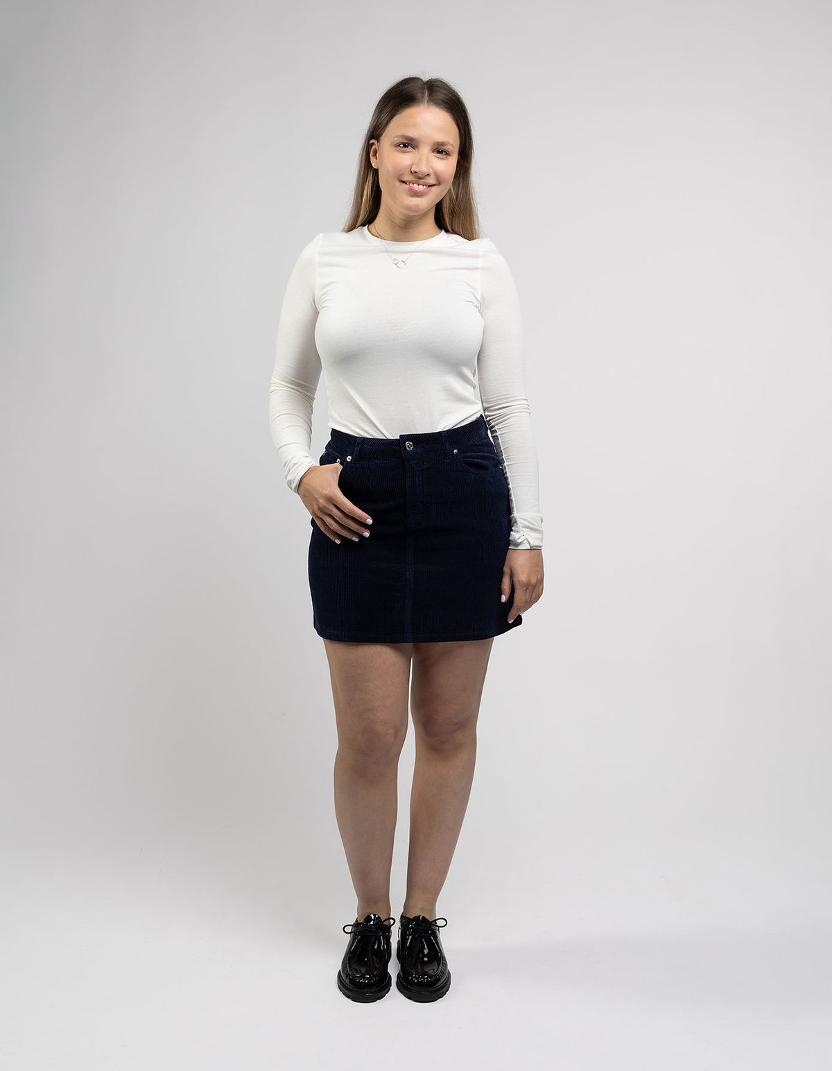 Jupe asymétrique avec dentelle - Noir - FEMME | H&M CA Jupe asymétrique avec dentelle - Noir - FEMME | H&M CA