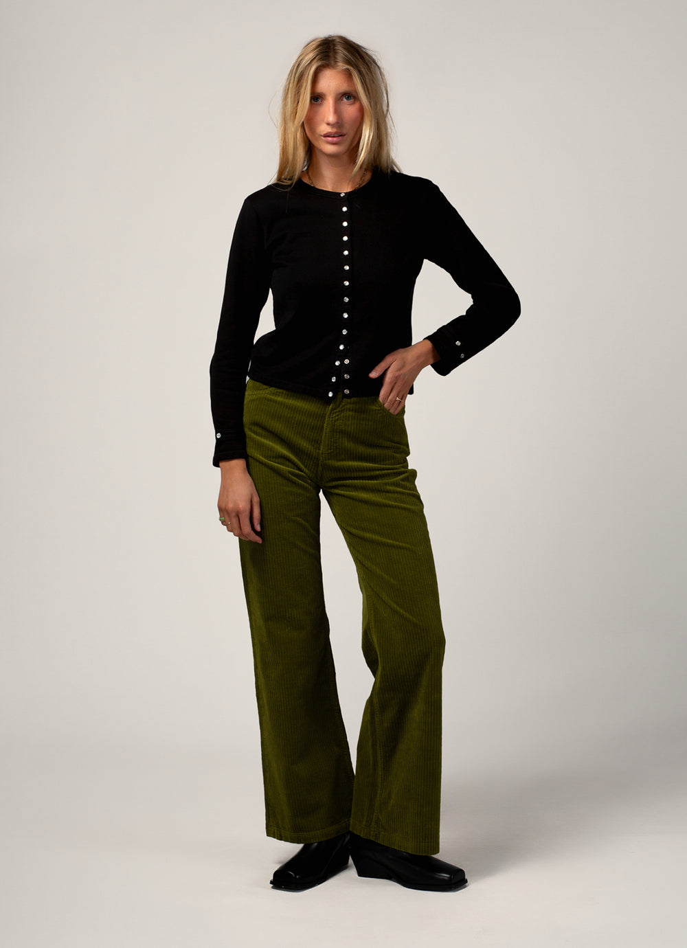 PANTALON FLARE PICKLE