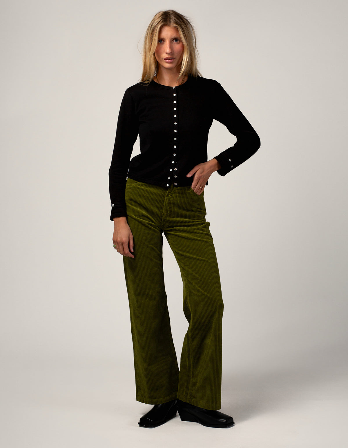 PANTALON FLARE PICKLE