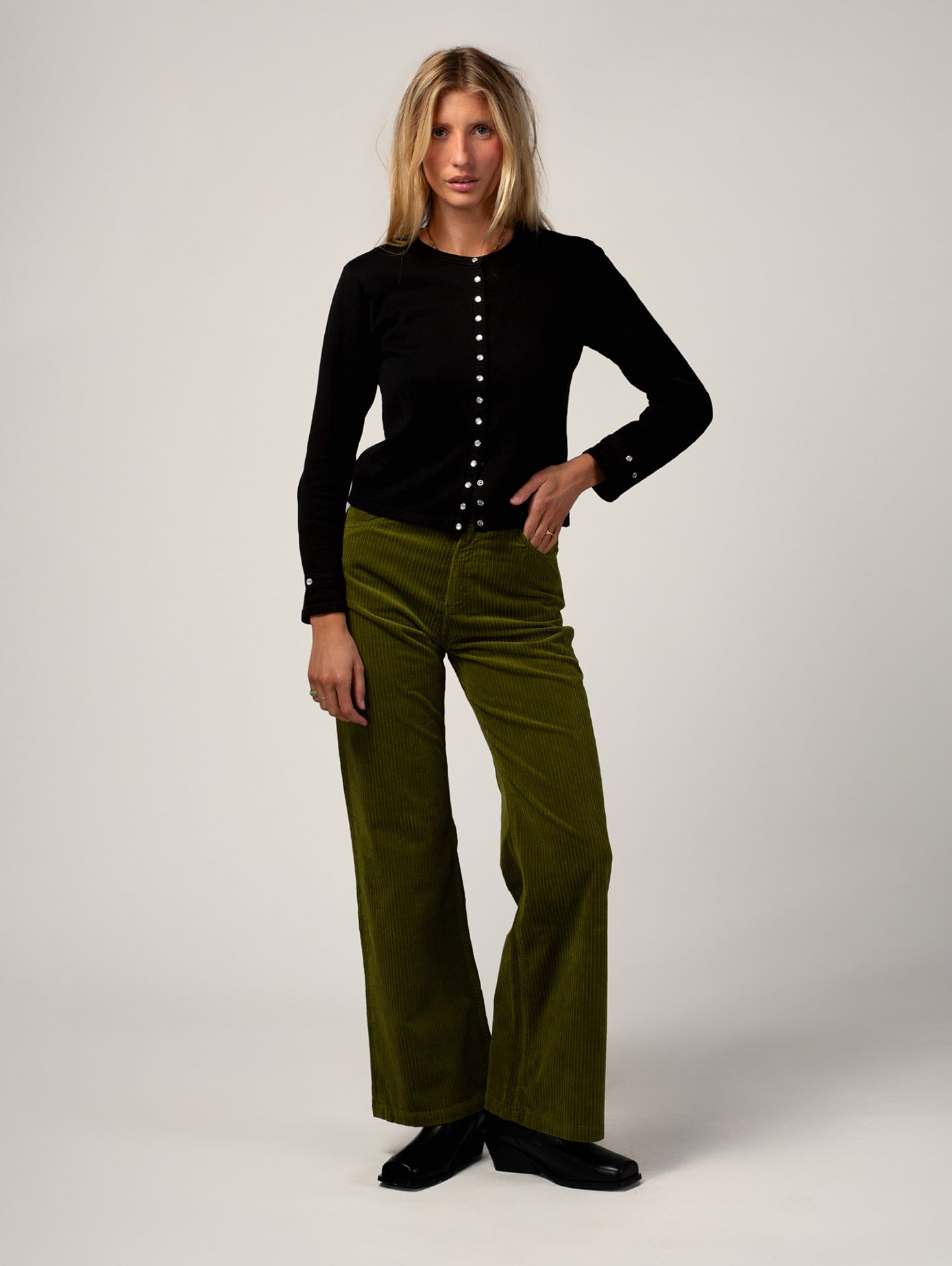 PANTALON FLARE PICKLE