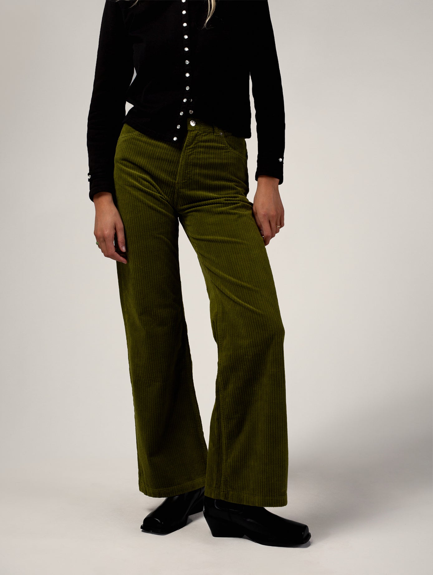 PANTALON FLARE PICKLE