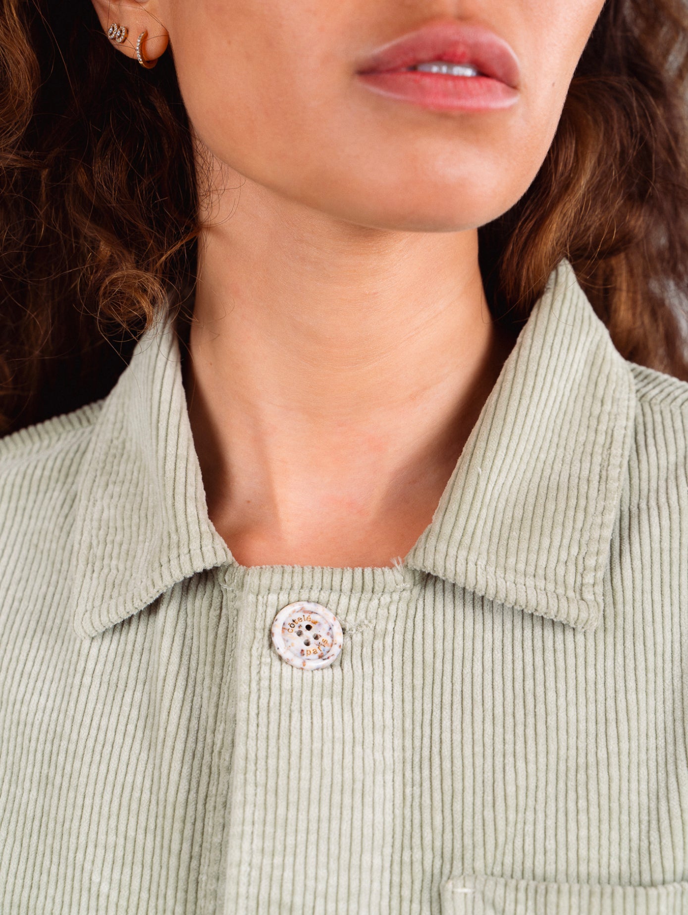 gid://shopify/MediaImage/67684054204740