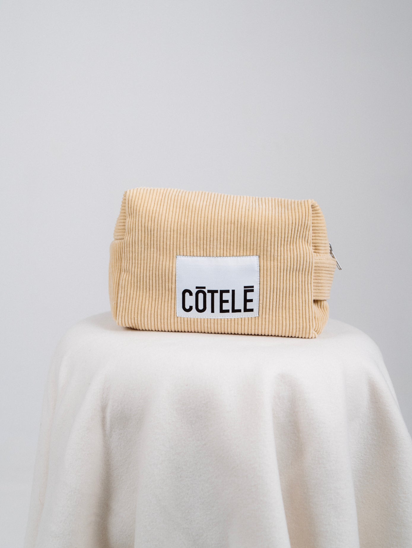 TROUSSE DE TOILETTE XL - CACAHUÈTE