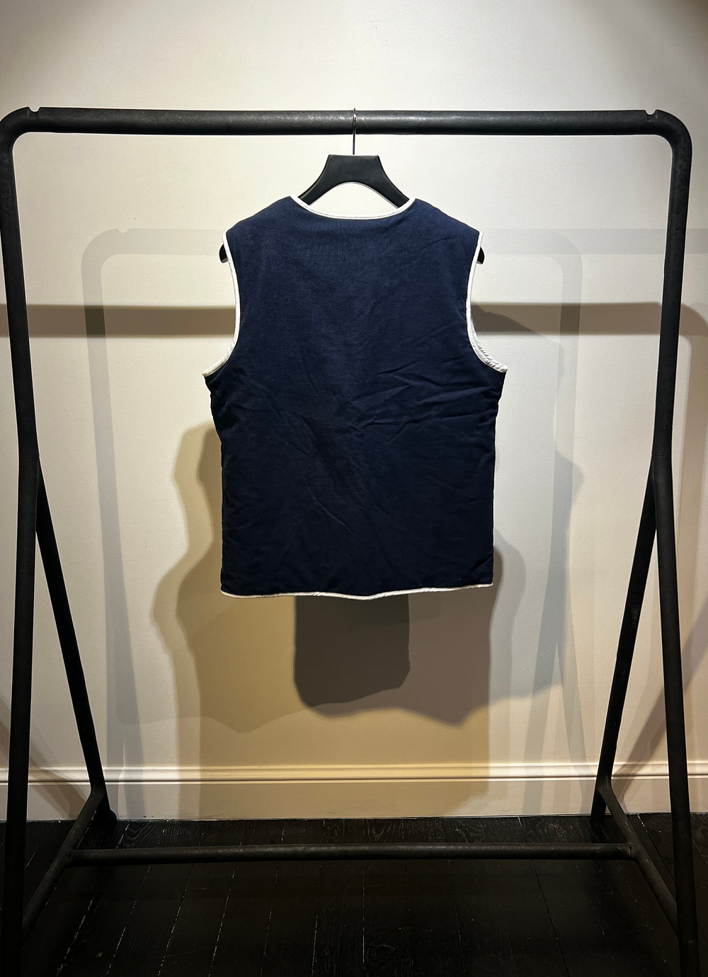VESTE SANS MANCHE NAVY BORDS BLANCS - TAILLE M