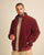 Homme portant la doudoune puffer bordeaux ouverte Côtelé Paris.